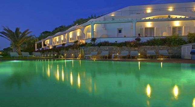 Hotel Albatros - mese di Gennaio - Holtel Albatros - Piscina Esterna di notte
